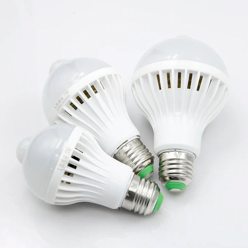 Infrared motion sensor with smart LED lamp - vue 2 sur 6
