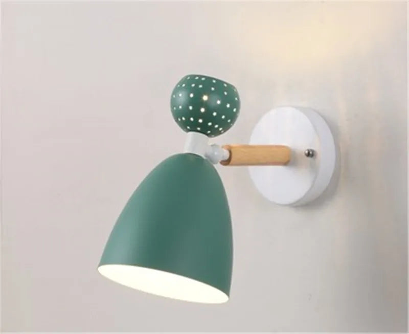Modern Nordic wooden wall light for reading - vue 10 sur 13