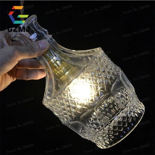 Vintage LED pendant light with carved glass shade - vue 7 sur 10