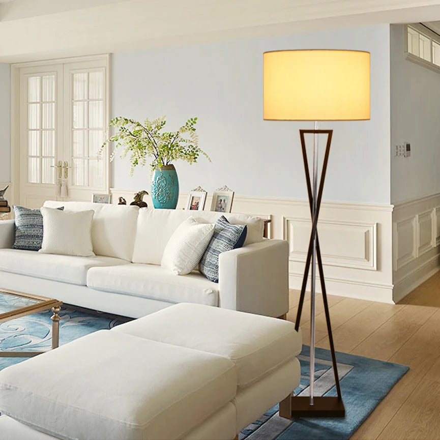 Nordic iron and fabric LED floor lamp for modern interiors - vue 5 sur 6