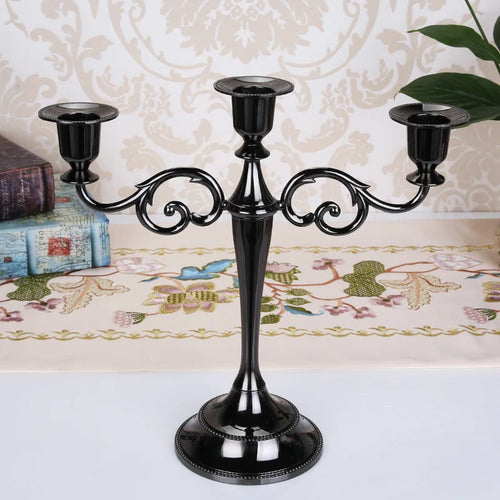 Retro metal three-arm candle holder for events and decorations - vue 3 sur 10