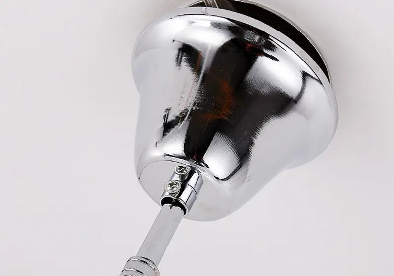 Silver aluminium tassel pendant chandelier with LED lighting - vue 4 sur 6
