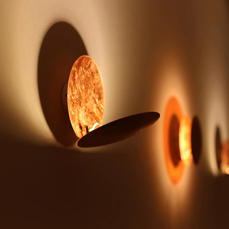 Round gold copper moon eclipse LED wall light - vue 5 sur 11
