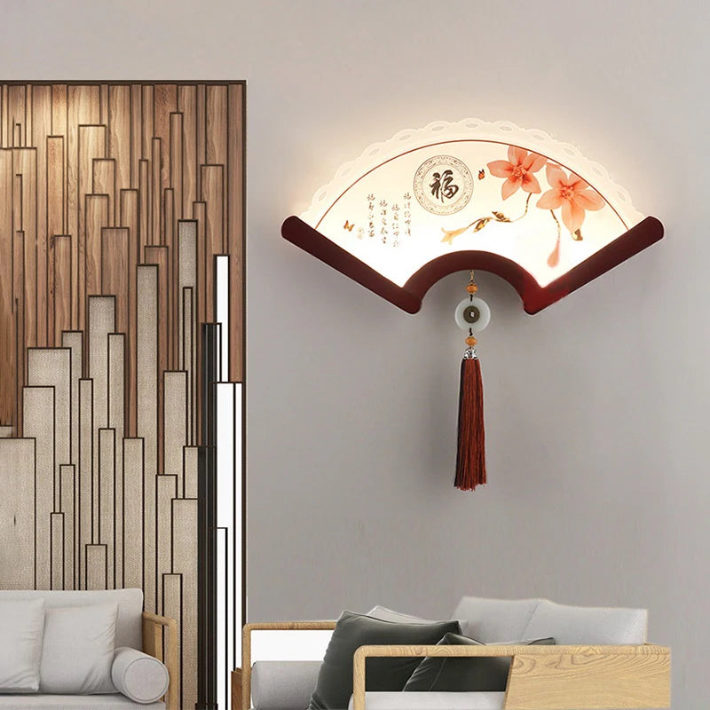 Decorative retro Asian design LED wooden fan wall light - vue 3 sur 18