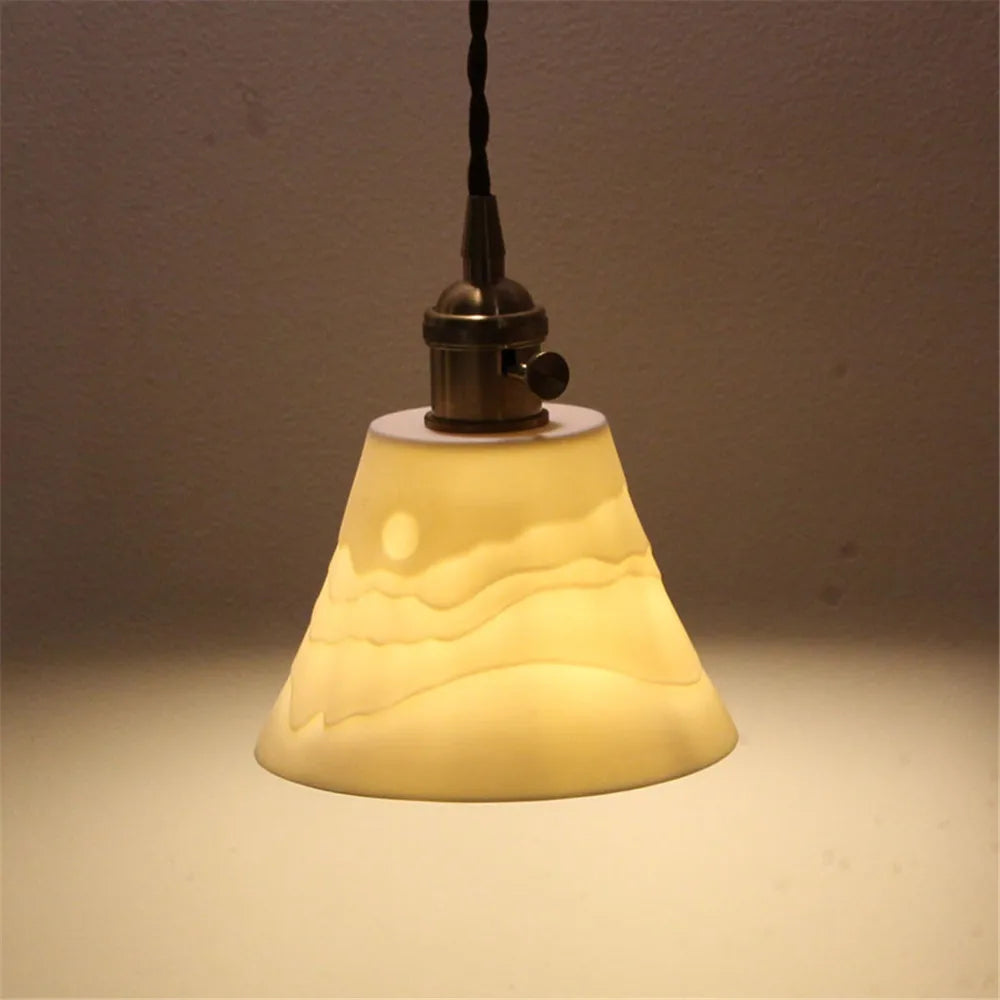 Modern ceramic ceiling light for elegant interior decor - vue 6 sur 12