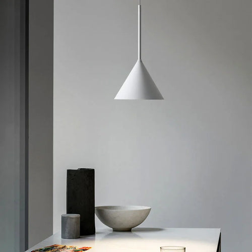Nordic decorative pendant light for creative indoor lighting - vue 5 sur 14