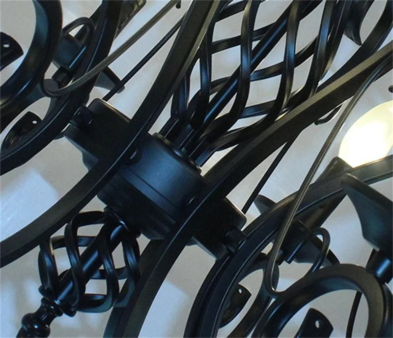 Classic vintage chandelier with 6 or 8 candle lights in wrought iron - vue 3 sur 6