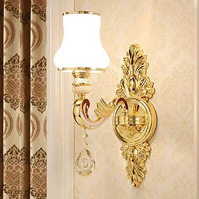 Modern crystal wall light for elegant interiors - vue 12 sur 22