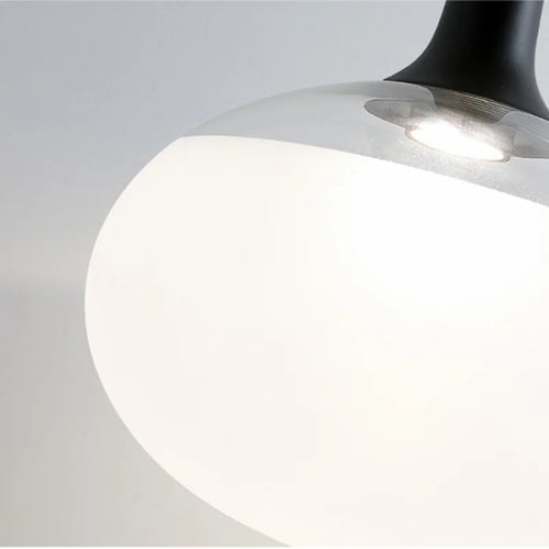 Italian design glass pendant light for modern interiors - vue 6 sur 9