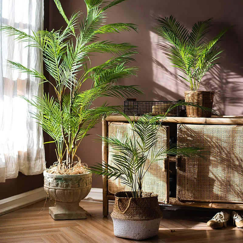Artificial palm tree with large leaves for indoor and outdoor decoration