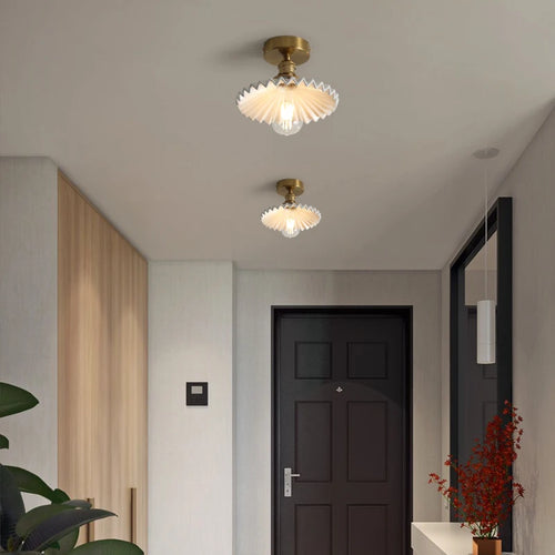 Nordic copper LED ceiling light with switch for bedroom, living room, stairway, ceramic mount - gold finish - vue 6 sur 10