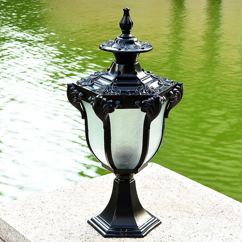 waterproof outdoor pillar lamp for garden and courtyard