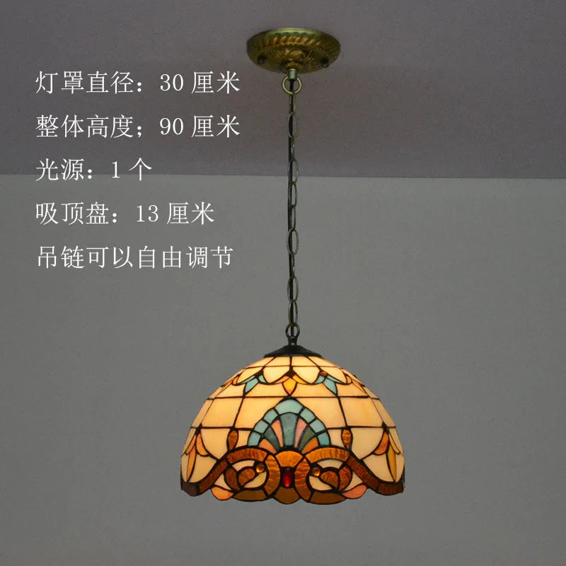 Baroque stained glass pendant light for an elegant interior - vue 13 sur 15