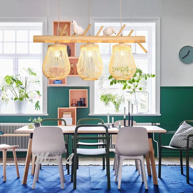 Modern wood and bamboo pendant light with decorative bird design - vue 6 sur 10