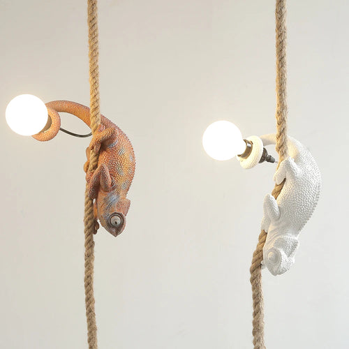Chameleon resin pendant light for modern artistic decor - vue 3 sur 10