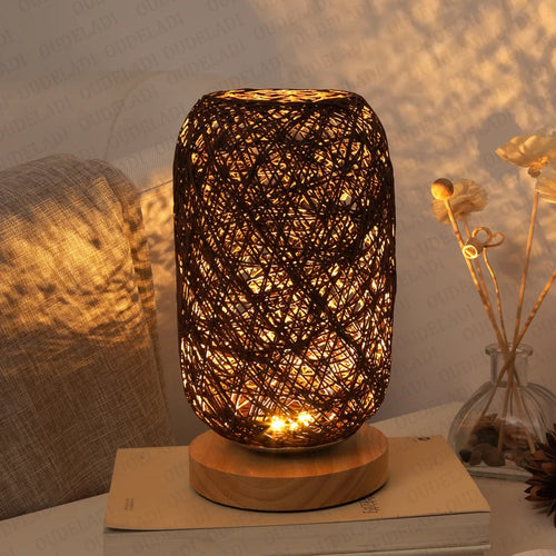 Rattan table lamp with wooden base, modern home decor - vue 5 sur 8