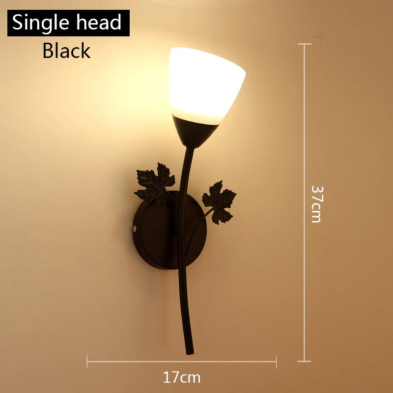 Modern LED wall lamp for reading and home decor - vue 7 sur 10