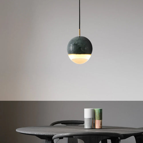 Nordic design marble LED pendant light for decorative interiors - vue 3 sur 9