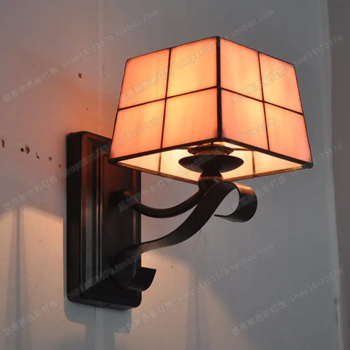 Modern tiffany glass wall light, elegant and stylish