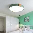 Nordic round LED ceiling light made of creative decorative iron and wood