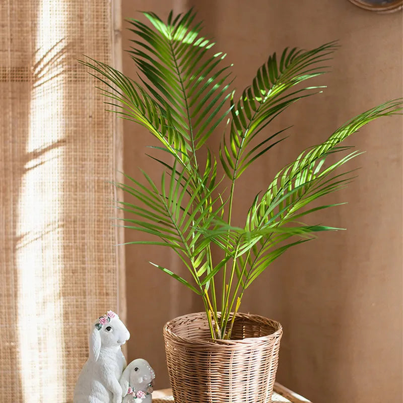 Artificial palm tree with large leaves for indoor and outdoor decoration
