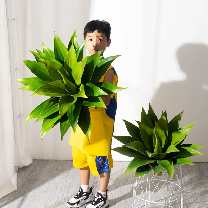 Tropical artificial yucca plant for outdoor decoration