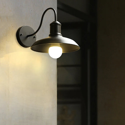 Waterproof outdoor light in vintage American loft style - vue 4 sur 12