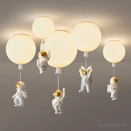 Decorative nordic pendant light for children’s room with playful design - vue 4 sur 22