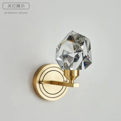 Modern crystal and copper wall light for an elegant interior - vue 5 sur 7