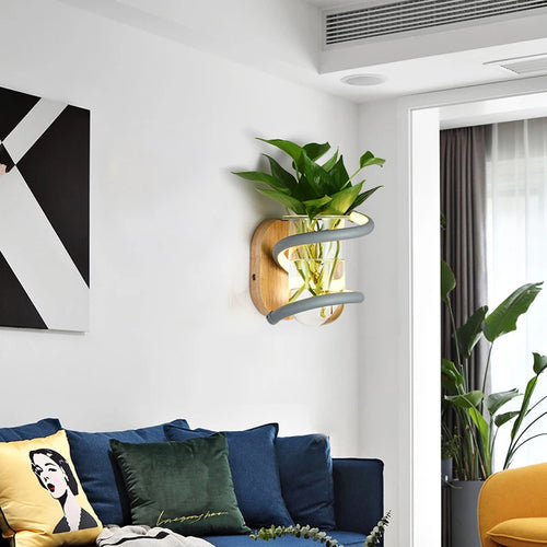 Nordic wooden wall light with green plant for a warm atmosphere - vue 3 sur 9