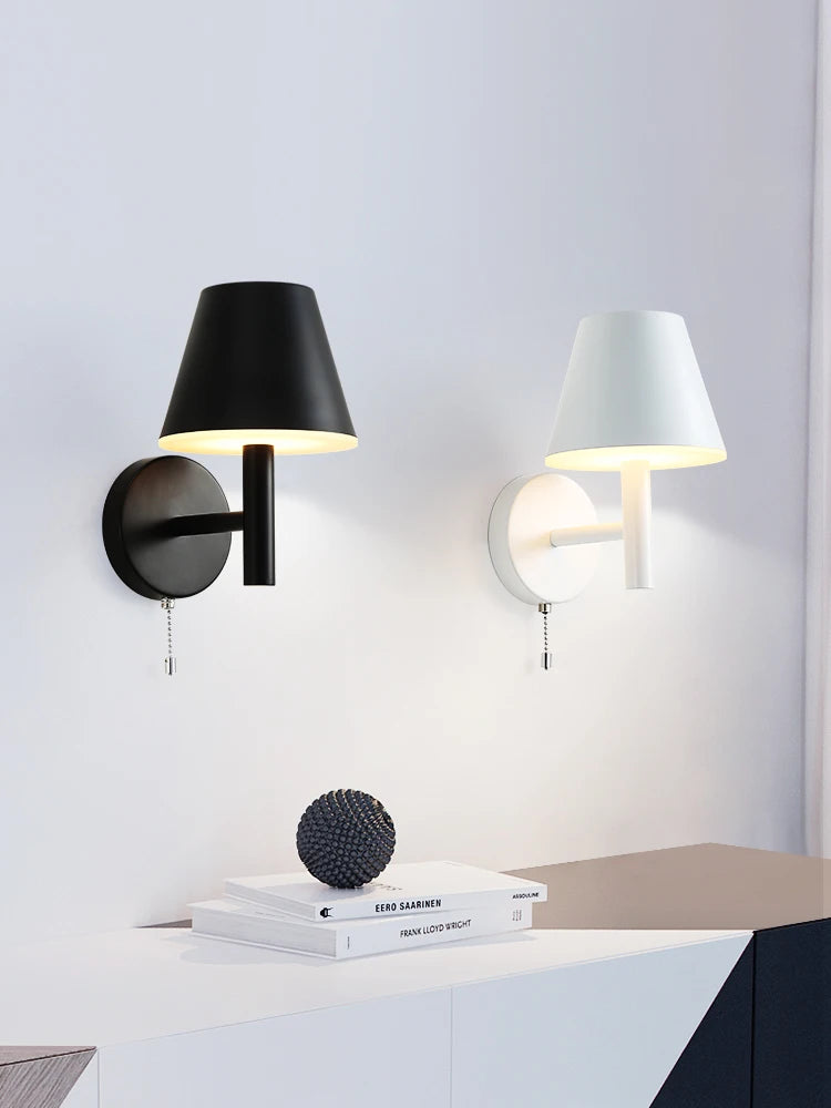 Modern Scandinavian design wall light for elegant interiors - vue 2 sur 9