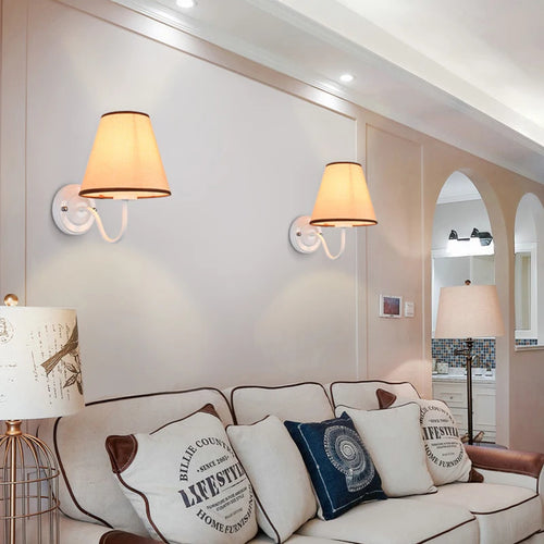 American retro fabric wall light with European LED lampshade - vue 4 sur 14