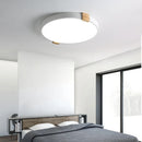 Nordic round LED ceiling light made of creative decorative iron and wood