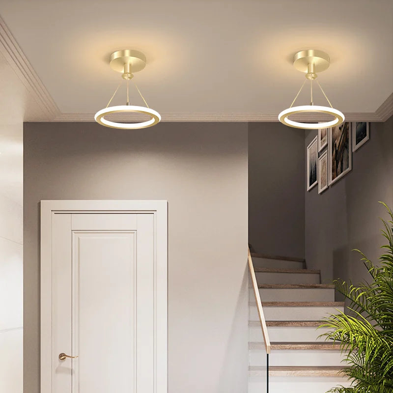 Modern designer chandelier for bright and decorative interiors - vue 3 sur 8