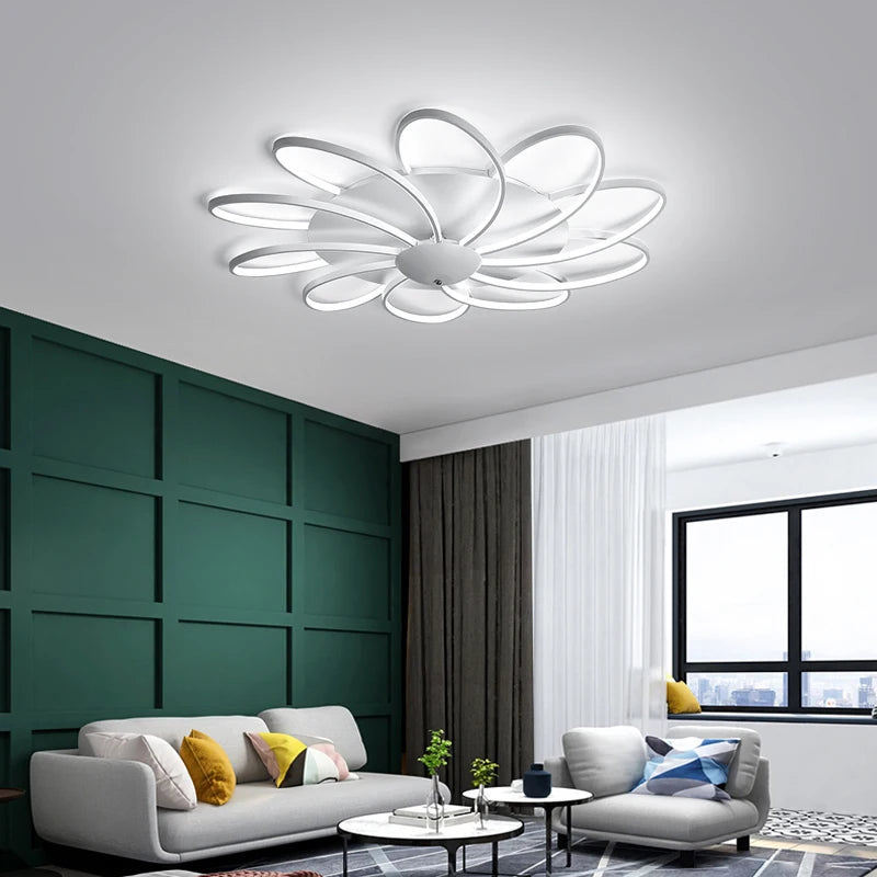 Modern chandelier for elegant and versatile indoor lighting