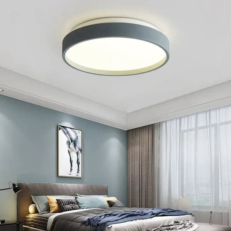 Modern LED chandelier for decorative indoor use