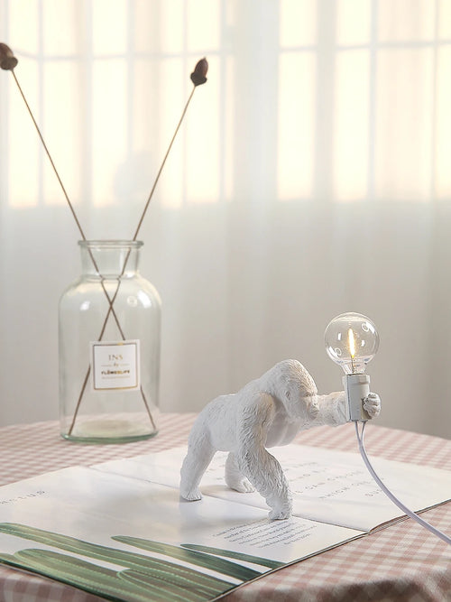 Nordic king kong customisable resin animal table lamp - vue 10 sur 15