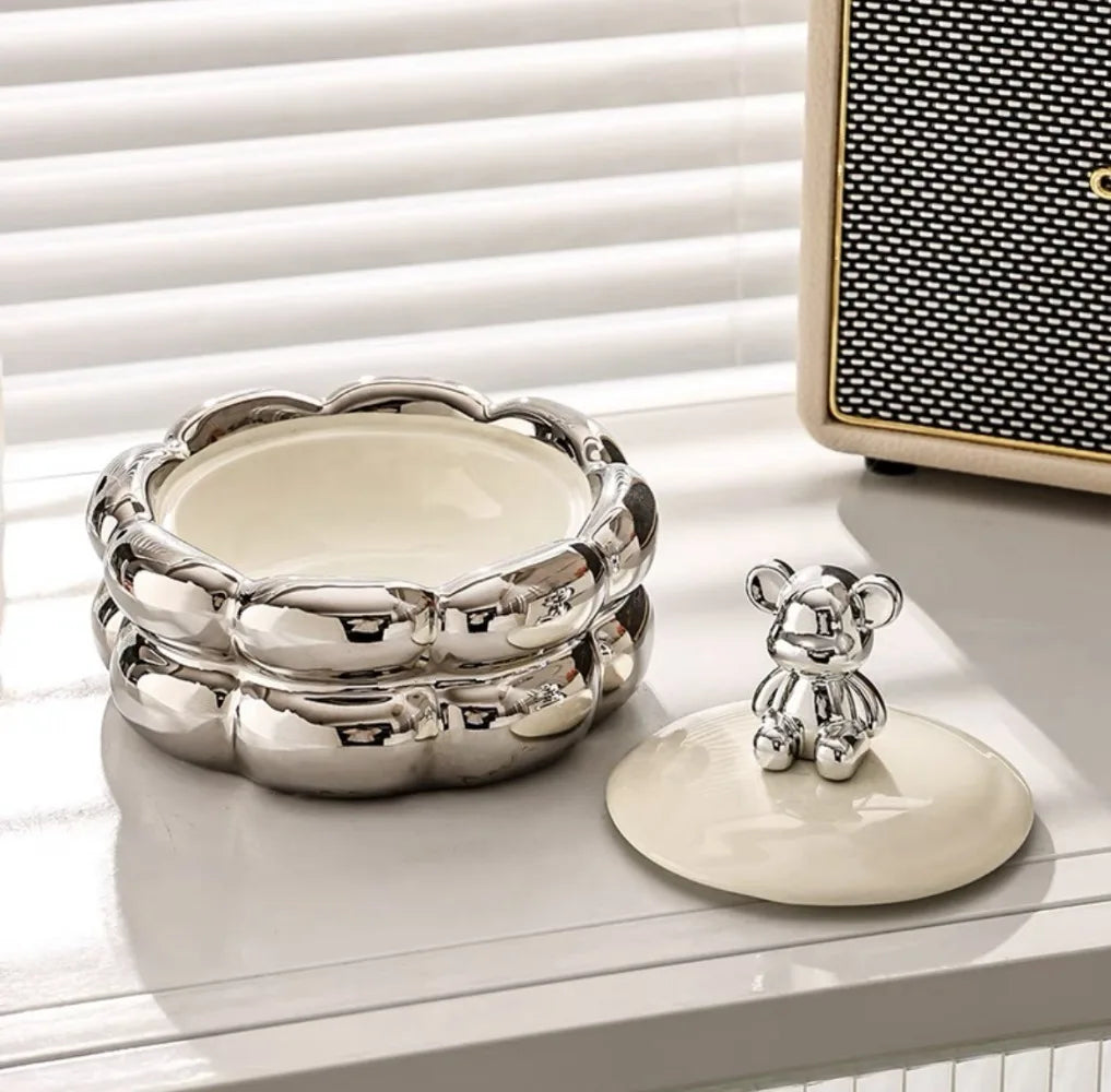 luxury creative bear ashtray with anti-fly ash cover - vue 3 sur 10