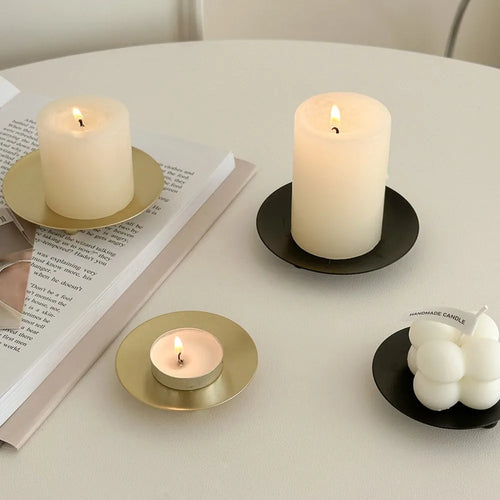 Round iron candle holder for weddings, birthdays and parties
