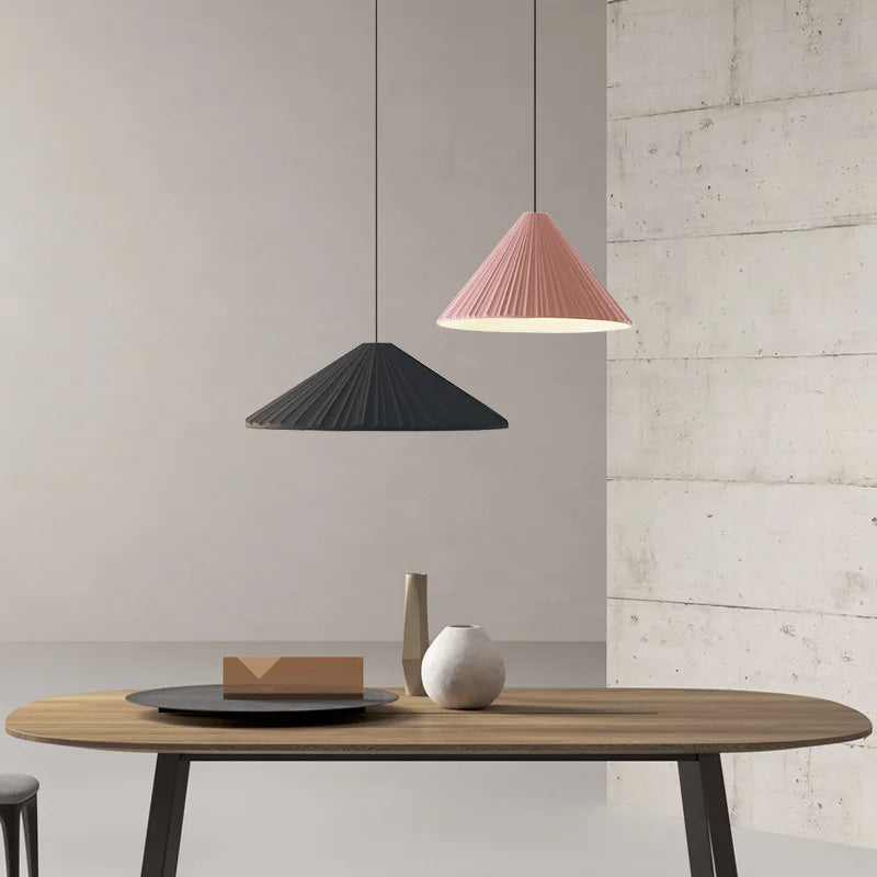 Modern LED hat-shaped chandelier for indoor lighting - vue 3 sur 15
