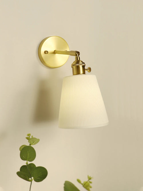 Nordic ceramic wall light with adjustable brass switch - vue 5 sur 7