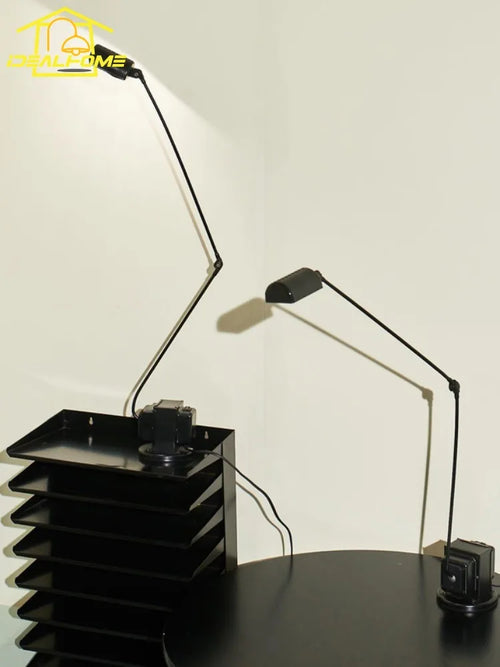 Italian design dimmable motor floor lamp with adjustable swing arm - vue 4 sur 16