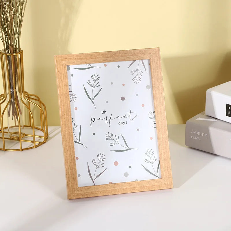 Modern wooden photo frame for interior decoration - vue 7 sur 10