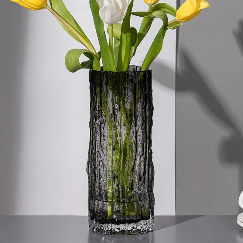 clear glass vase for decorative flower arrangement