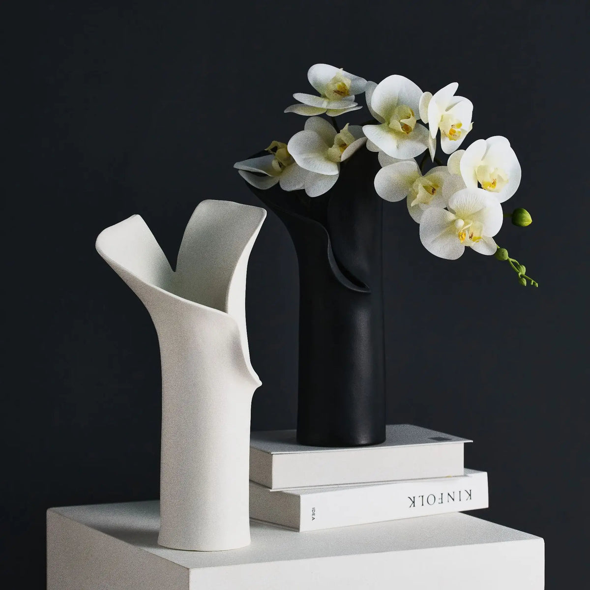 geometric ceramic vase for decoration and floral arrangements