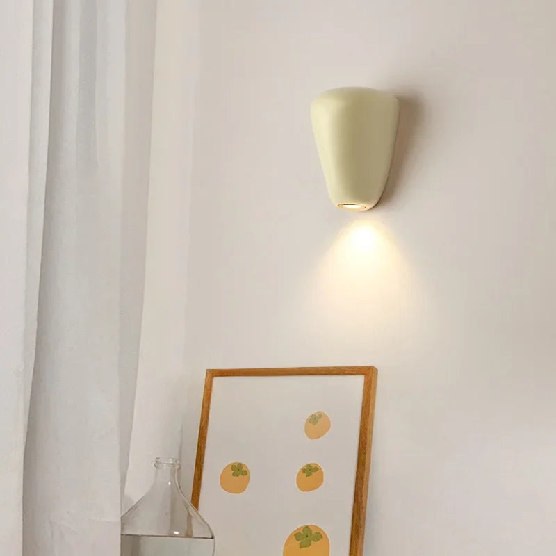 Modern indoor decorative projector wall light
