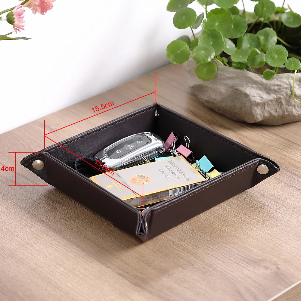 Faux leather storage tray with 5 practical compartments