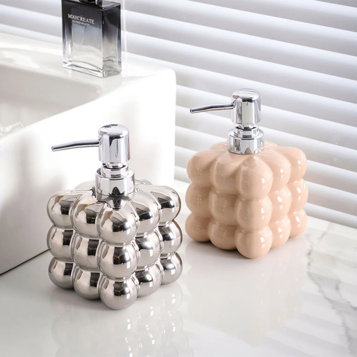 refillable shampoo and foaming soap dispenser - vue 5 sur 9