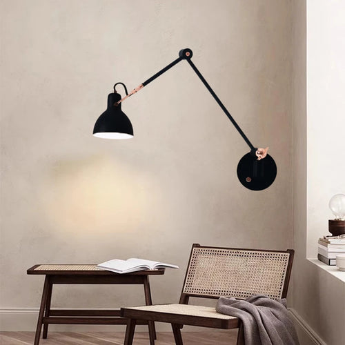 Vintage black and gold metal wall light for elegant interiors - vue 3 sur 7