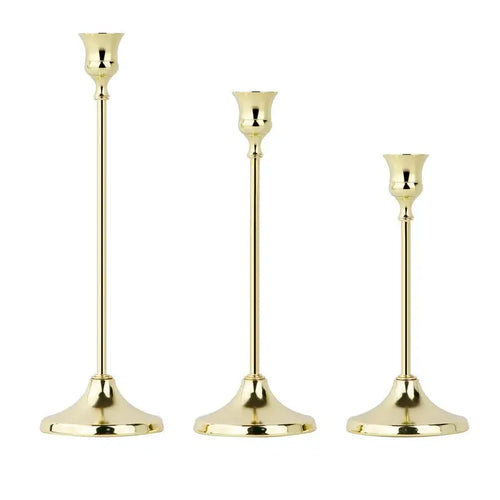 Brass gold candlestick set for festive decorations - vue 22 sur 26